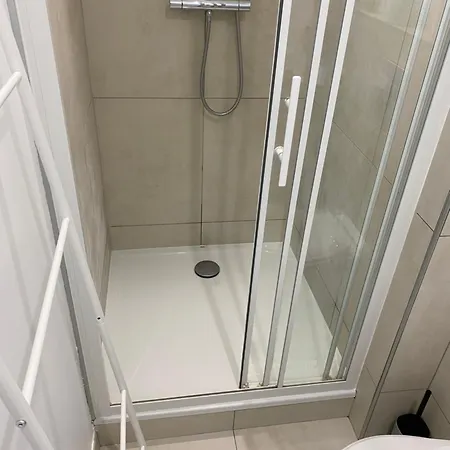 Lejlighed Superbe Parentale Avec Salle De Bains Privee Et Wc Prives, Wifi, Cuisine