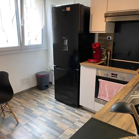 Superbe Parentale Avec Salle De Bains Privee Et Wc Prives, Wifi, Cuisine Vandoeuvre-lès-Nancy
