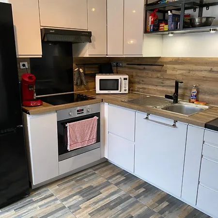 Lejlighed Superbe Parentale Avec Salle De Bains Privee Et Wc Prives, Wifi, Cuisine Vandoeuvre-lès-Nancy